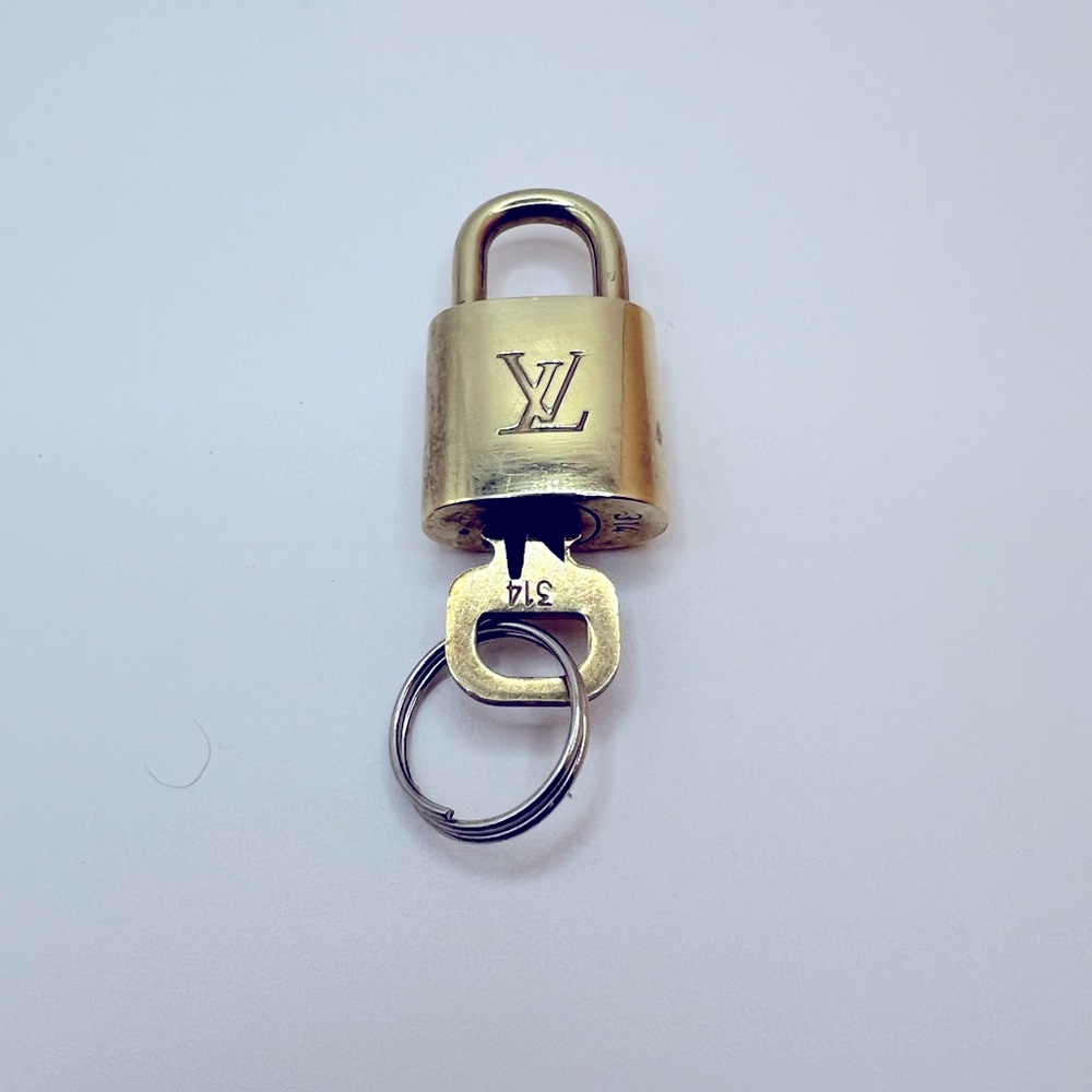Louis Vuitton lock and key